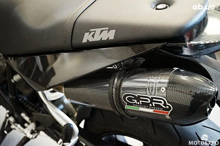 KTM 990 Image 4